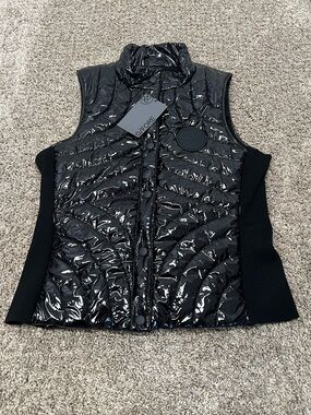 G/FORE Quilted Nylon Coated Merino full Snap Vest black size small NWT
